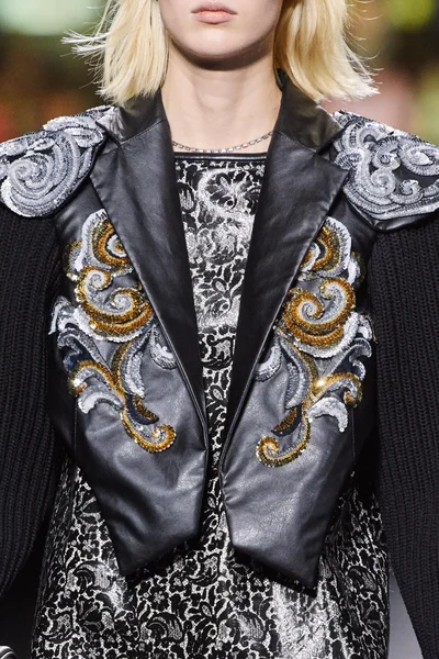 Look 133